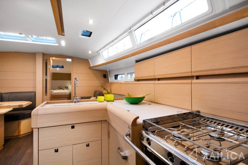 Sun Odyssey 479 - Yacht Charter Sailica