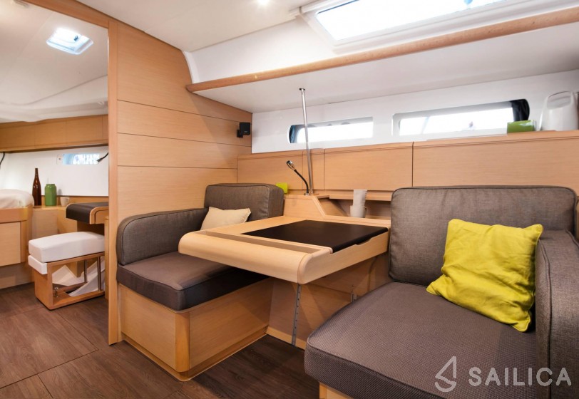 Sun Odyssey 479 - Yacht Charter Sailica