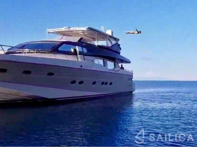 Rizzardi 80 Technema - Yacht Charter Sailica