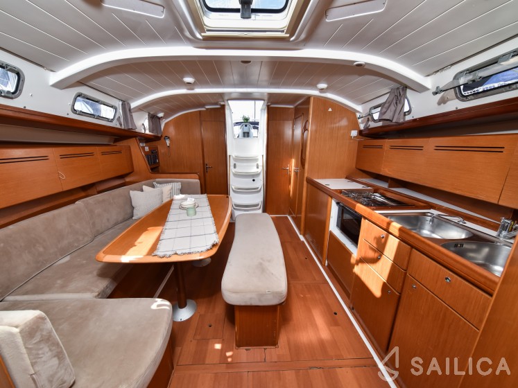 Cyclades 43.4 - Yacht Charter Sailica