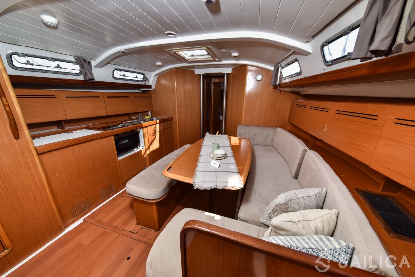 Cyclades 43.4 - Yacht Charter Sailica