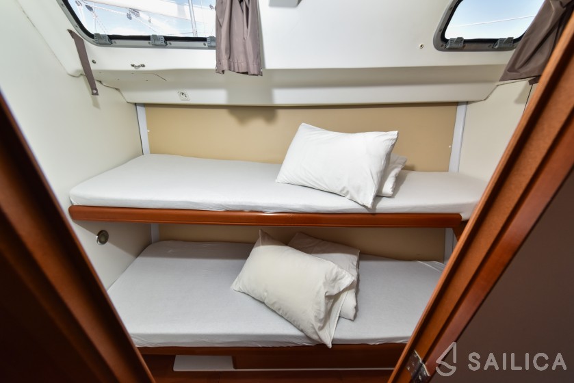 Cyclades 43.4 - Yacht Charter Sailica