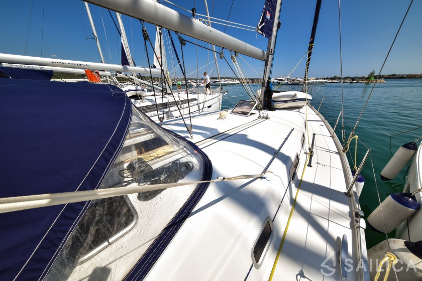 Cyclades 43.4 - Yacht Charter Sailica
