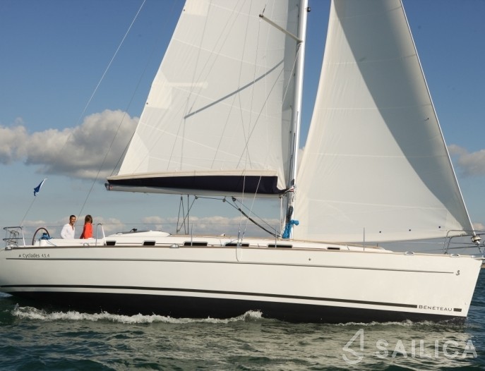Cyclades 43.4 - Yacht Charter Sailica