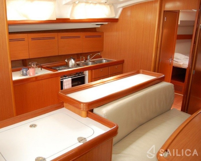 Cyclades 50.5 - Yacht Charter Sailica