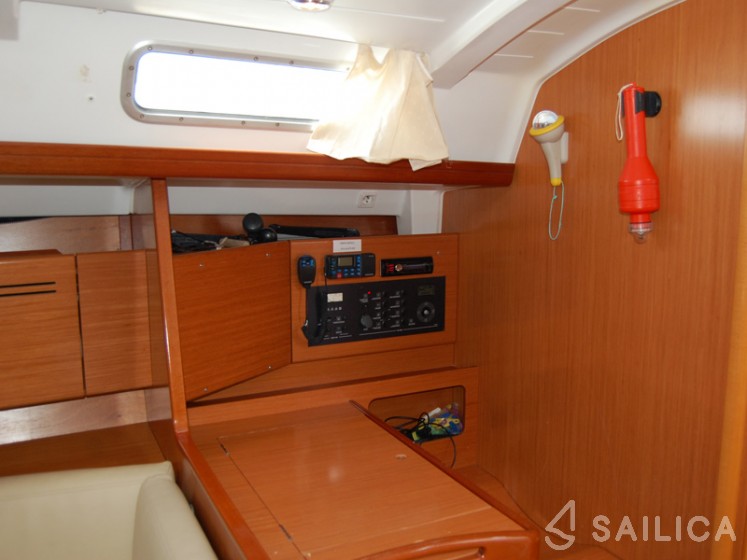 Cyclades 50.5 - Yacht Charter Sailica