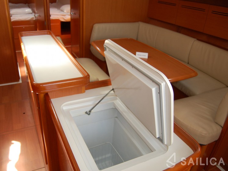 Cyclades 50.5 - Yacht Charter Sailica