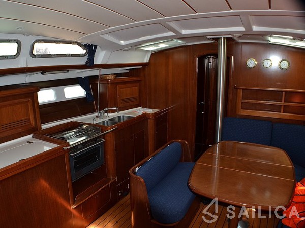 Oceanis 423 Clipper - Yacht Charter Sailica