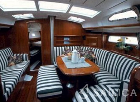 Oceanis 423 Clipper - Yacht Charter Sailica