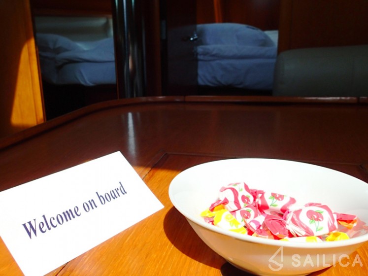 Sun Odyssey 45 - Yacht Charter Sailica