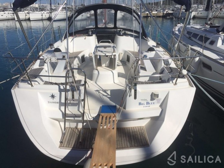 Sun Odyssey 45 - Yacht Charter Sailica
