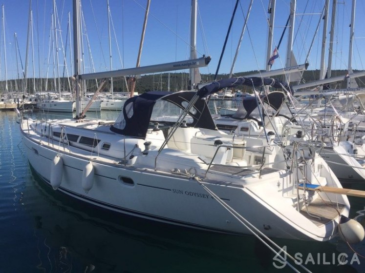 Sun Odyssey 45 - Yacht Charter Sailica