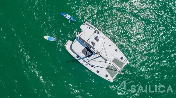 Lagoon 42 - Yacht Charter Sailica