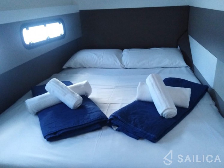 Bali 4.3 - Yacht Charter Sailica