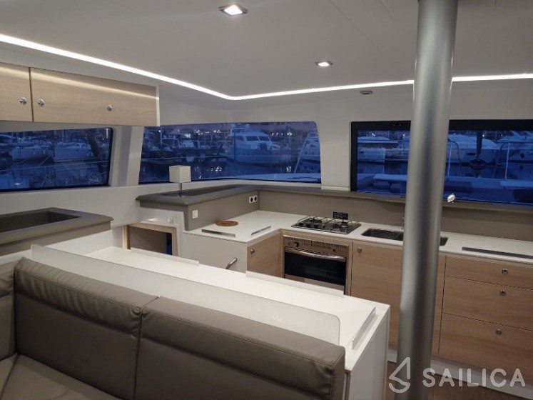 Bali 4.3 - Yacht Charter Sailica