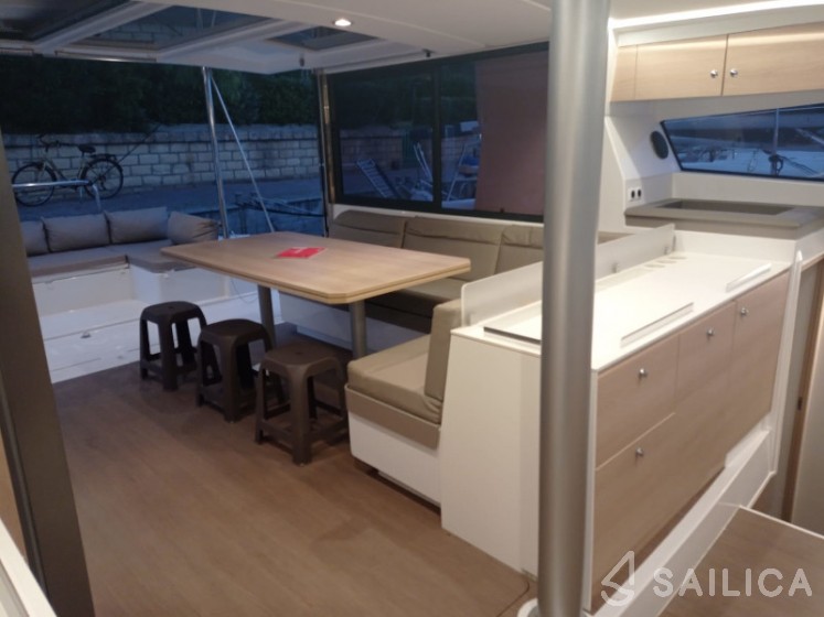 Bali 4.3 - Yacht Charter Sailica