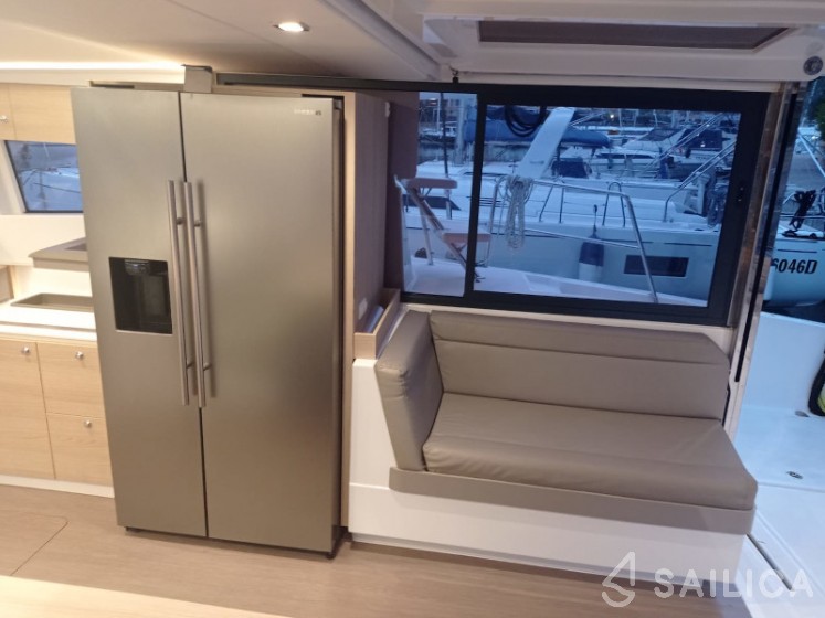 Bali 4.3 - Yacht Charter Sailica