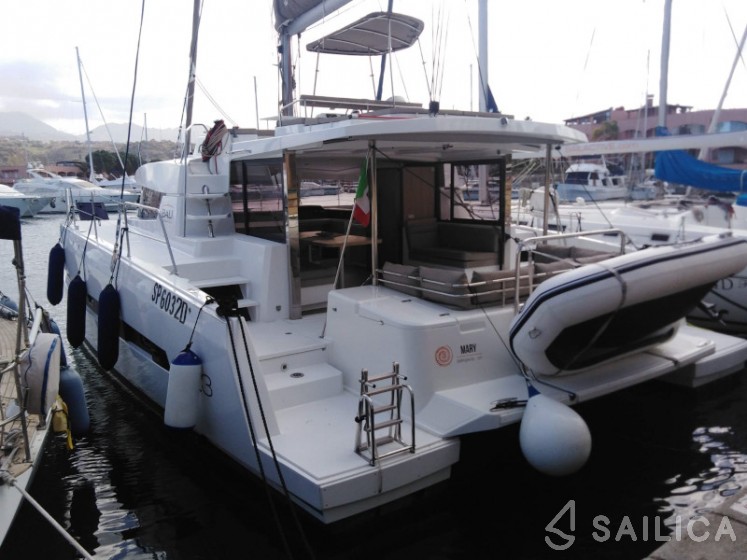 Bali 4.3 - Yacht Charter Sailica