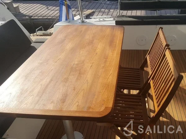 Lagoon 42 - Yacht Charter Sailica