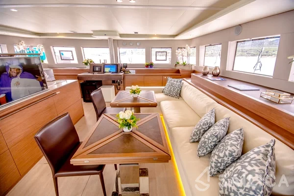 Lagoon 620 - Yacht Charter Sailica
