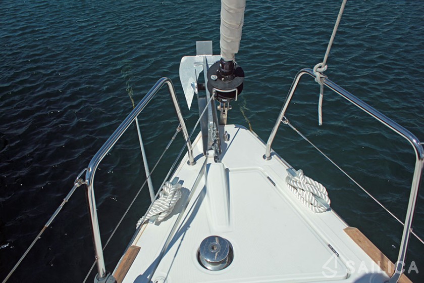 Oceanis 38.1 - Yacht Charter Sailica