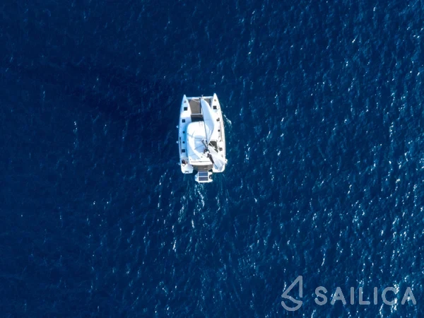 Lagoon 40 - Yacht Charter Sailica