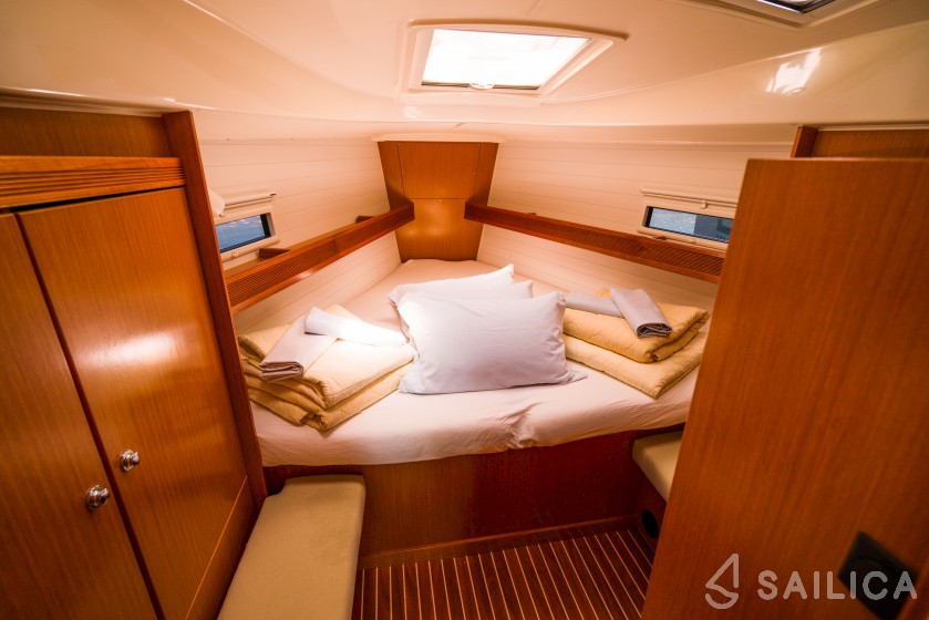 Bavaria 36 Cruiser - Yacht Charter Sailica