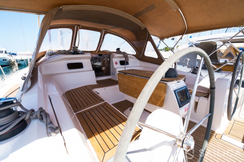 Elan 434 Impression - Yacht Charter Sailica