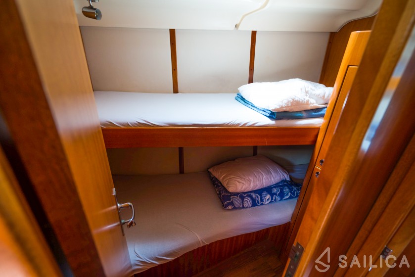 Elan 434 Impression - Yacht Charter Sailica