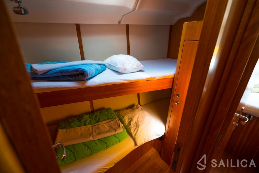 Elan 434 Impression - Yacht Charter Sailica