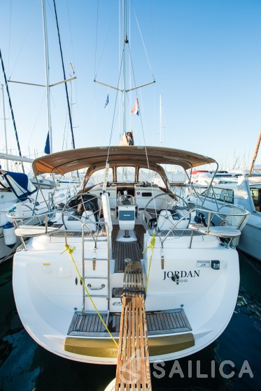 Elan 434 Impression - Yacht Charter Sailica