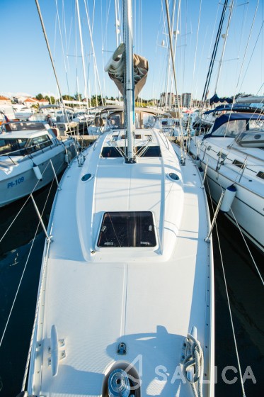 Elan 434 Impression - Yacht Charter Sailica