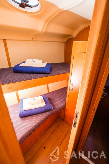 Elan 434 Impression - Yacht Charter Sailica