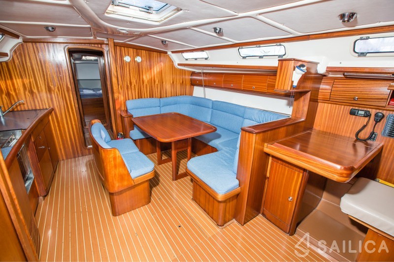 Bavaria 44 - Yacht Charter Sailica