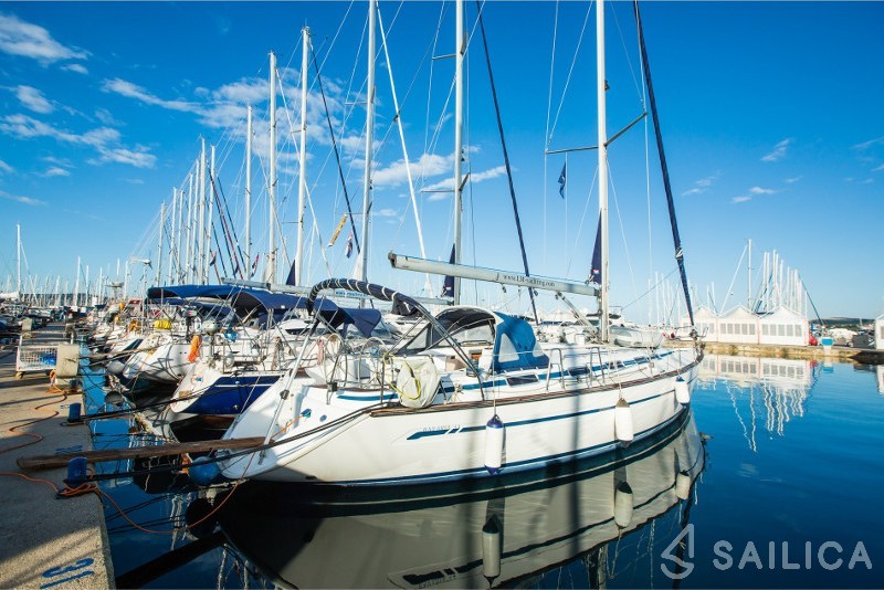 Bavaria 44 - Yacht Charter Sailica