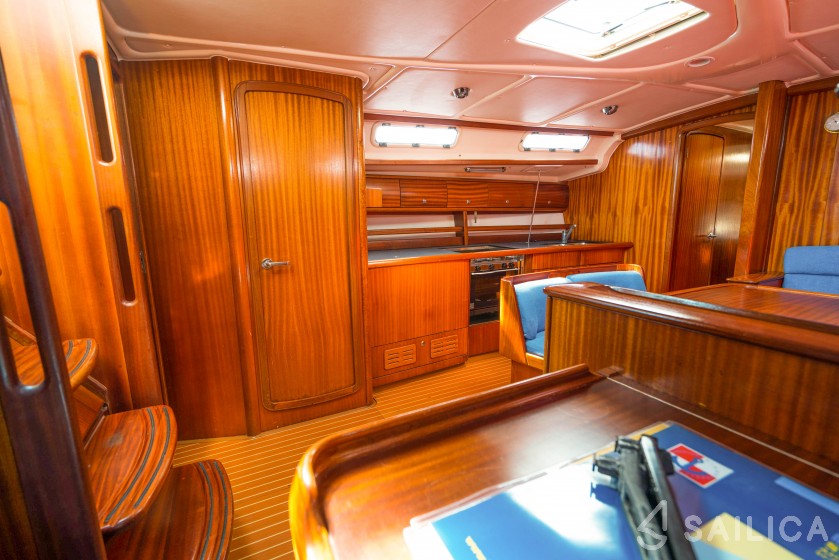Bavaria 44 - Yacht Charter Sailica