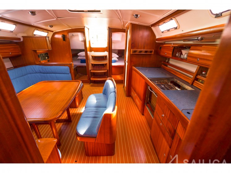 Bavaria 44 - Yacht Charter Sailica