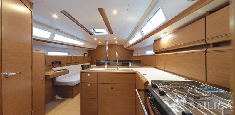 Sun Odyssey 389 - Yacht Charter Sailica