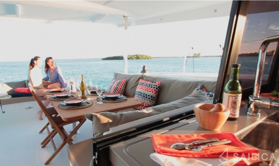 Lucia 40 - Yacht Charter Sailica
