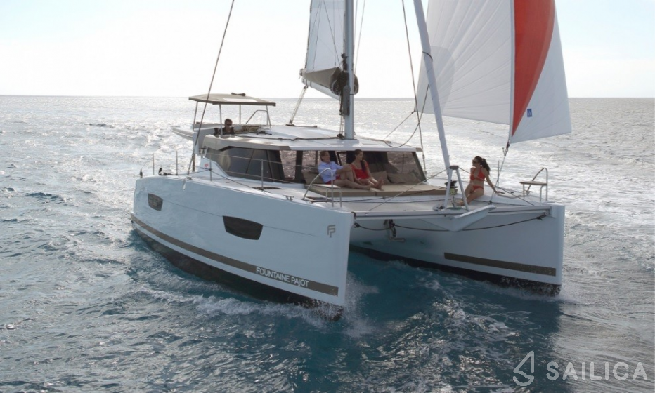Lucia 40 - Yacht Charter Sailica