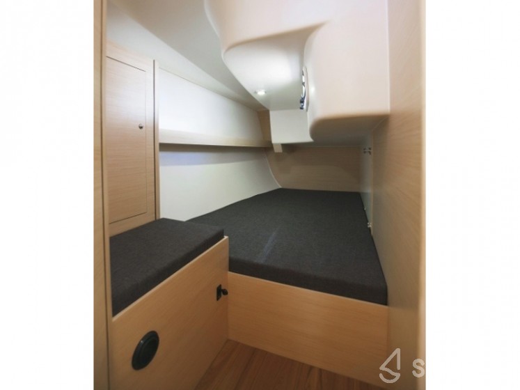 Cobra 41 - Yacht Charter Sailica