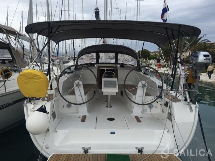 Bavaria 41 Cruiser - Yacht Charter Sailica