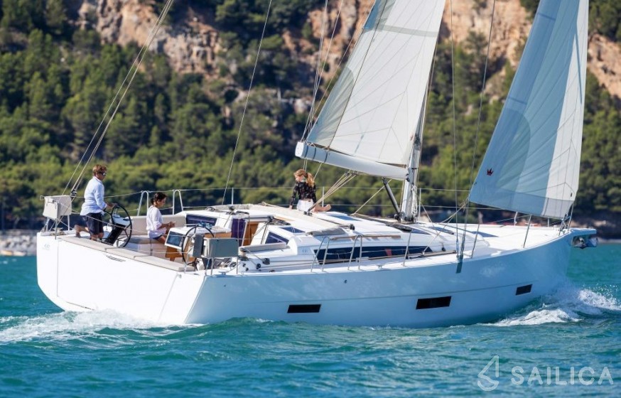 Dufour 430 Grand Large - Yacht Charter Sailica