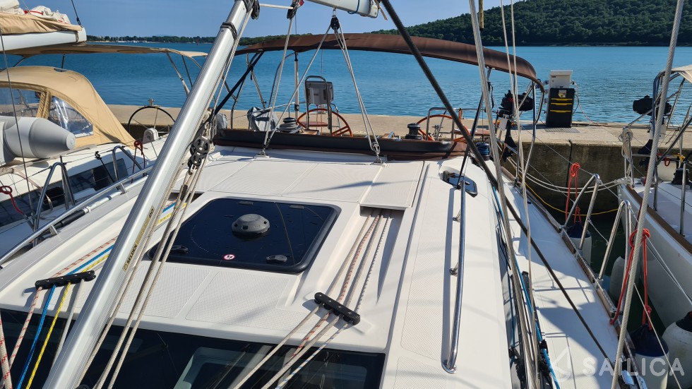 Elan 40 Impression - Yacht Charter Sailica