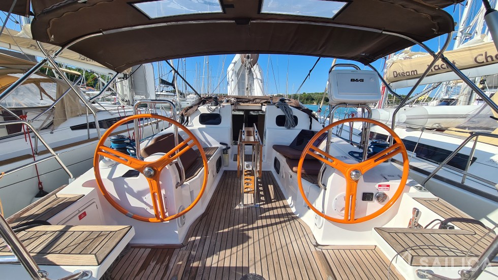 Elan 40 Impression - Yacht Charter Sailica