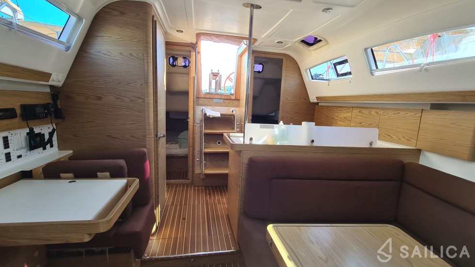 Elan 40 Impression - Yacht Charter Sailica