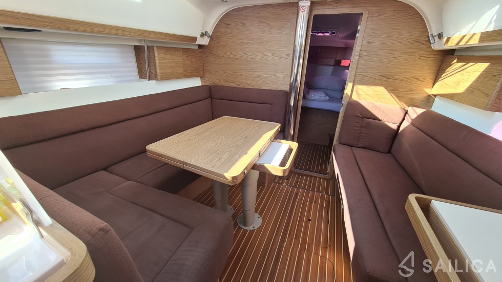 Elan 40 Impression - Yacht Charter Sailica