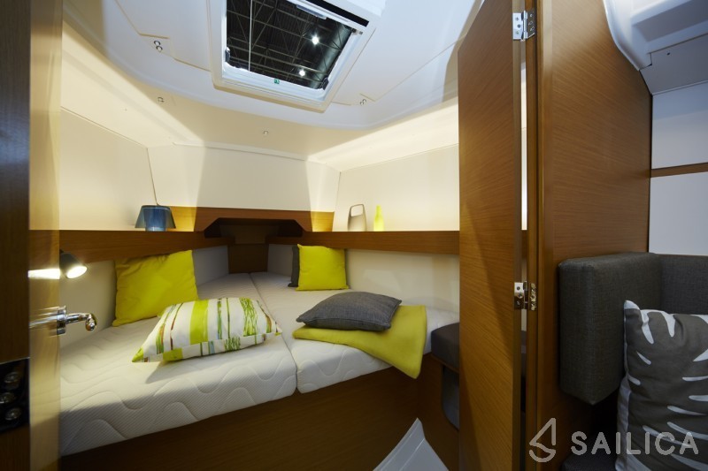 Sun Odyssey 349 - Yacht Charter Sailica