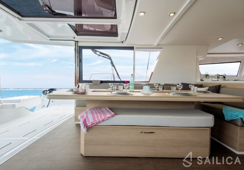 Bali 5.4. - Yacht Charter Sailica