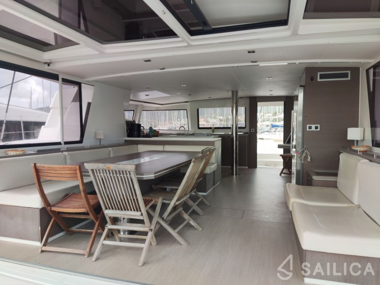 Bali 5.4. - Yacht Charter Sailica